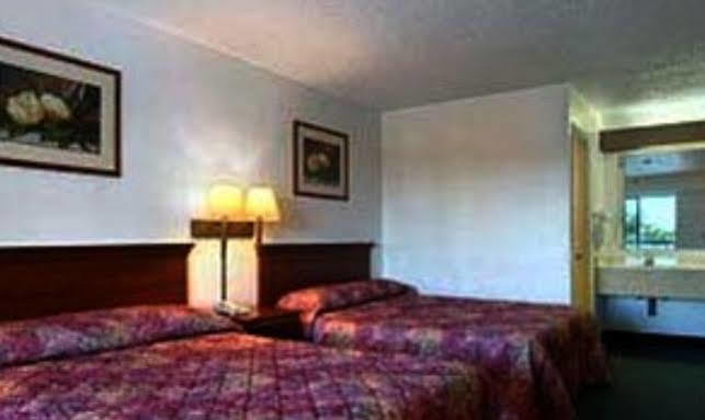 Super 8 By Wyndham Riviera Beach West Palm Beach Екстер'єр фото